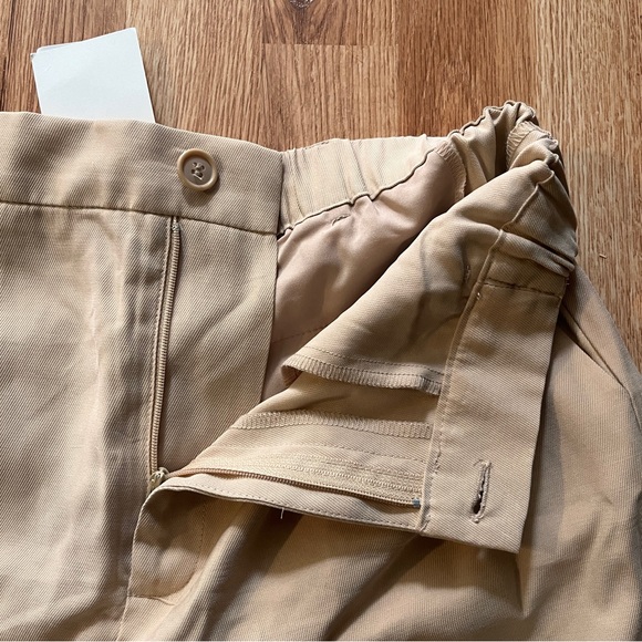 Open Edit Soft Pleated Shorts - Picture 6 of 11